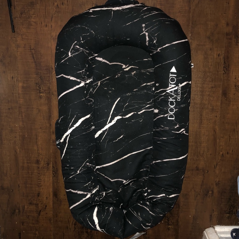 Dock A tot Cover